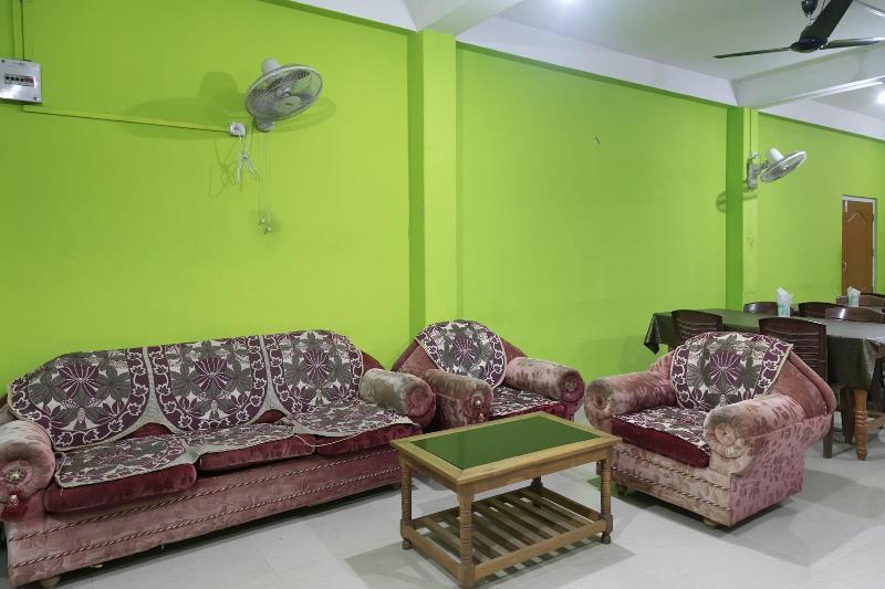 9800 Shree Krishna Guest House image