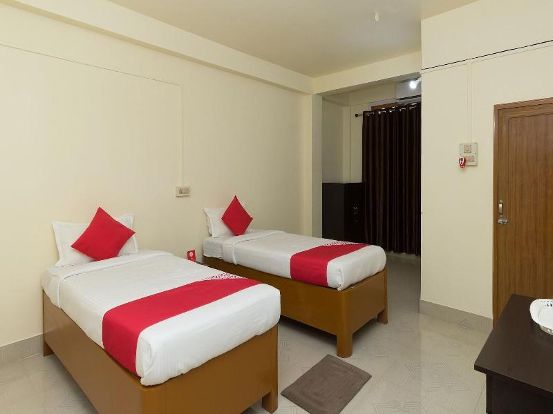 9800 Shree Krishna Guest House image