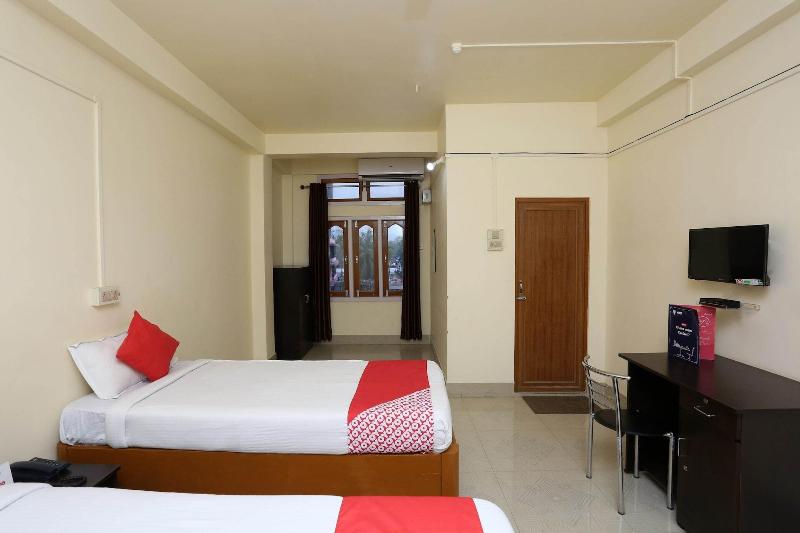 9800 Shree Krishna Guest House image