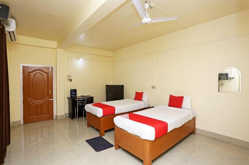 9800 Shree Krishna Guest House image