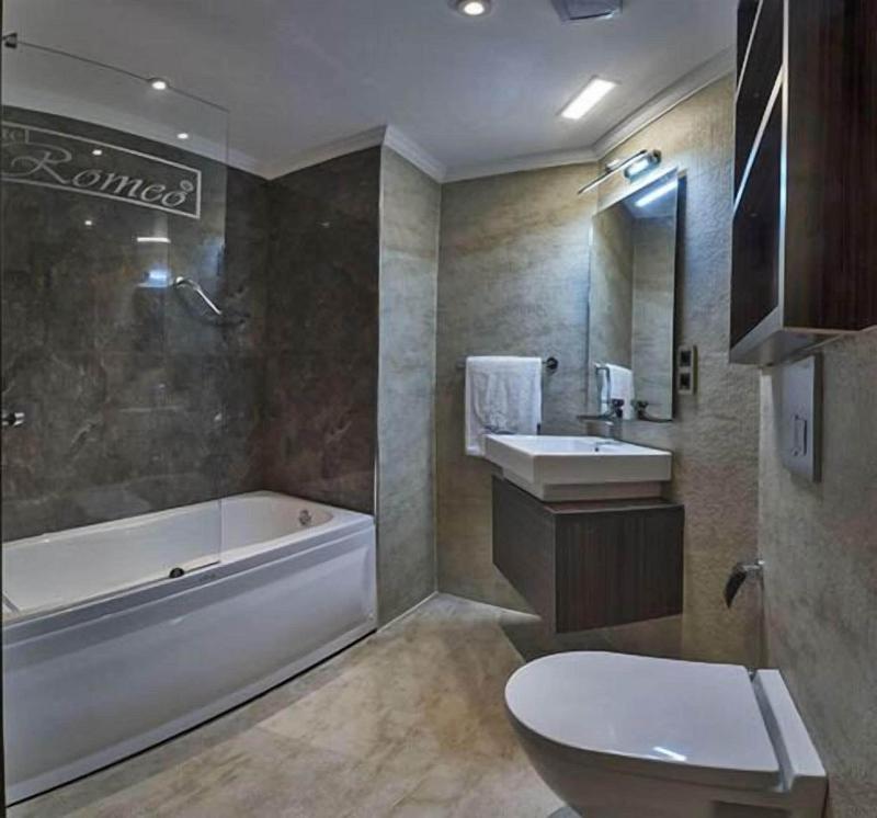 Romeo Hotel image