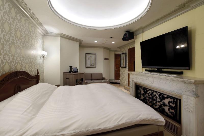 Hotel Valentine Togo - Adults Only image