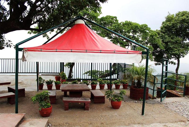 Jharipani Castle image