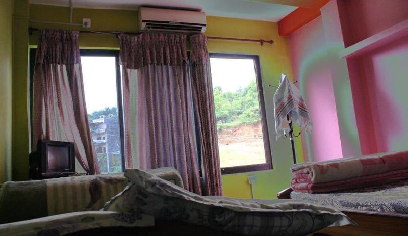 Duna Tapari Restaurant & Guest House image