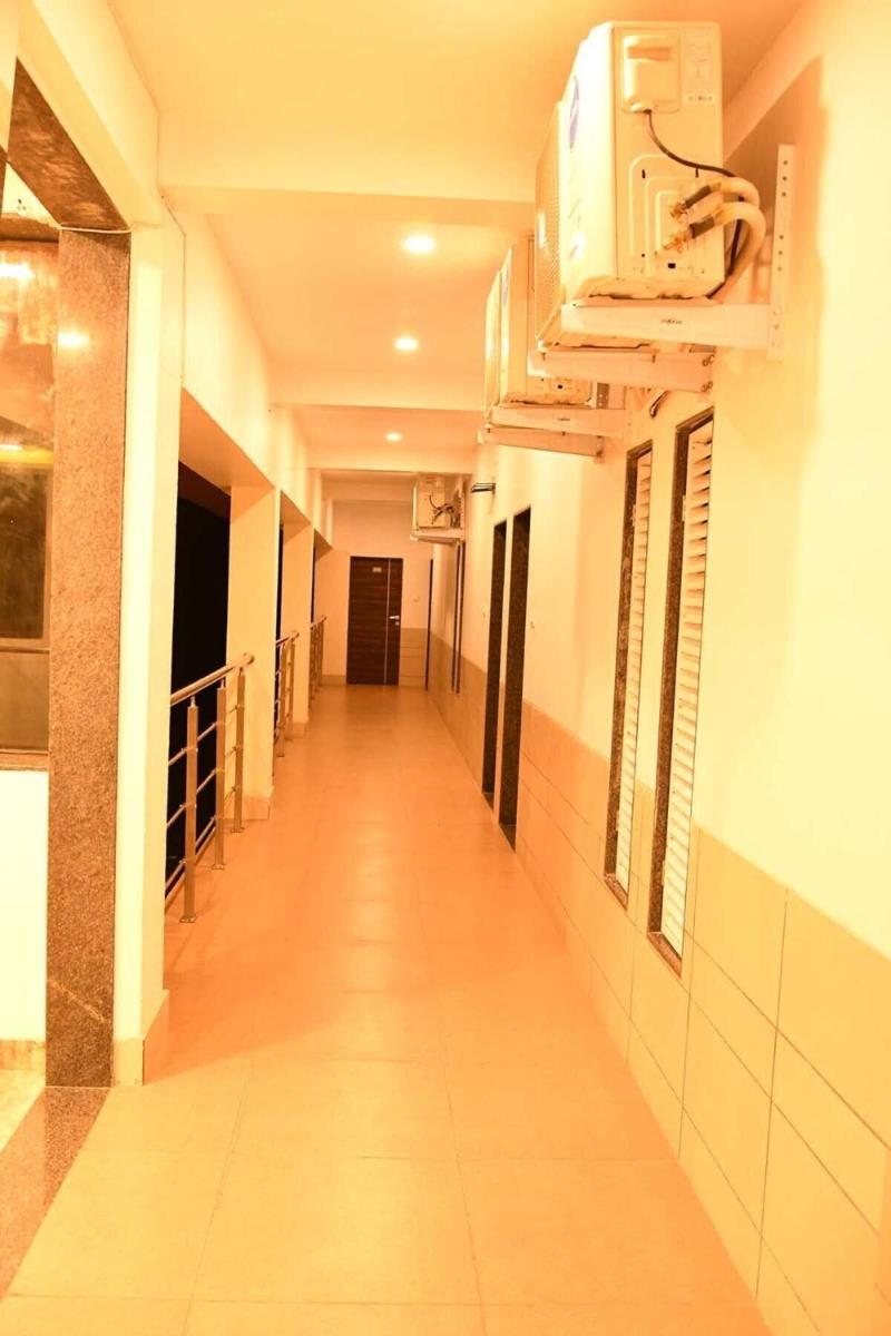 Hotel Royal Orbit image