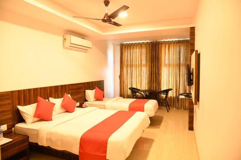 Hotel Royal Orbit image