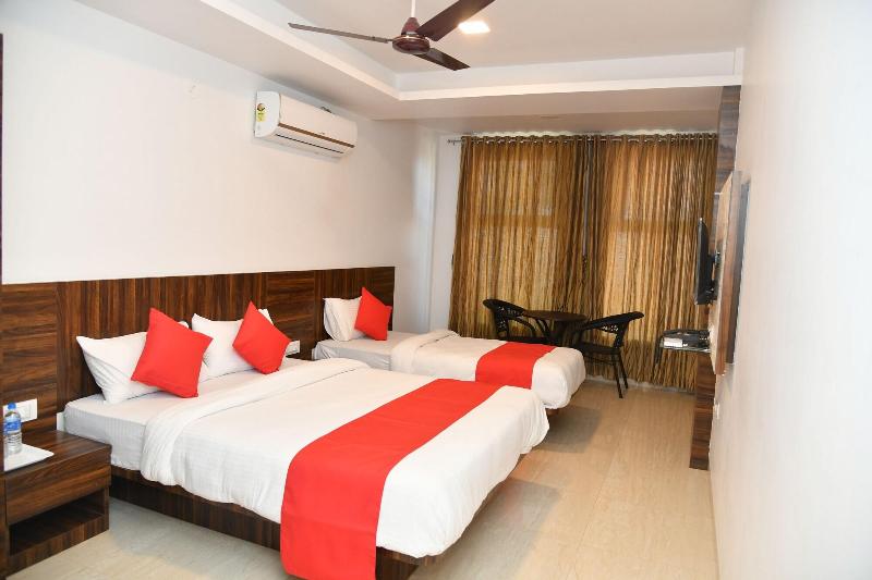 Hotel Royal Orbit image