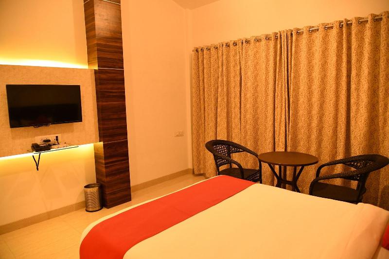 Hotel Royal Orbit image