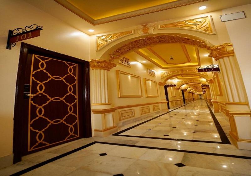 Hotel City Palace image