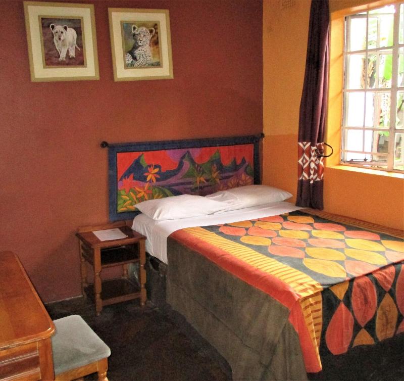 It's A Small World Backpackers Lodge - Hostel image