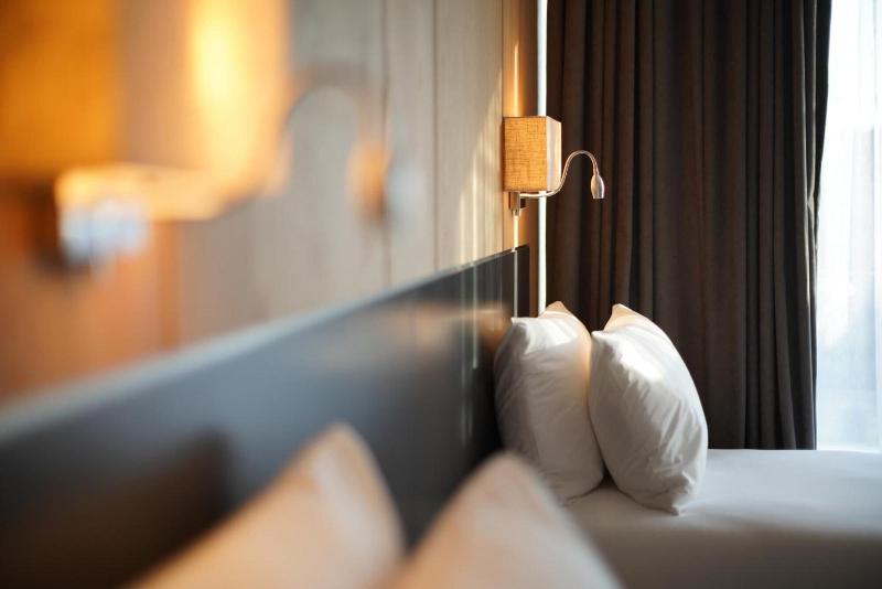 Azza Hotel & Restaurant image