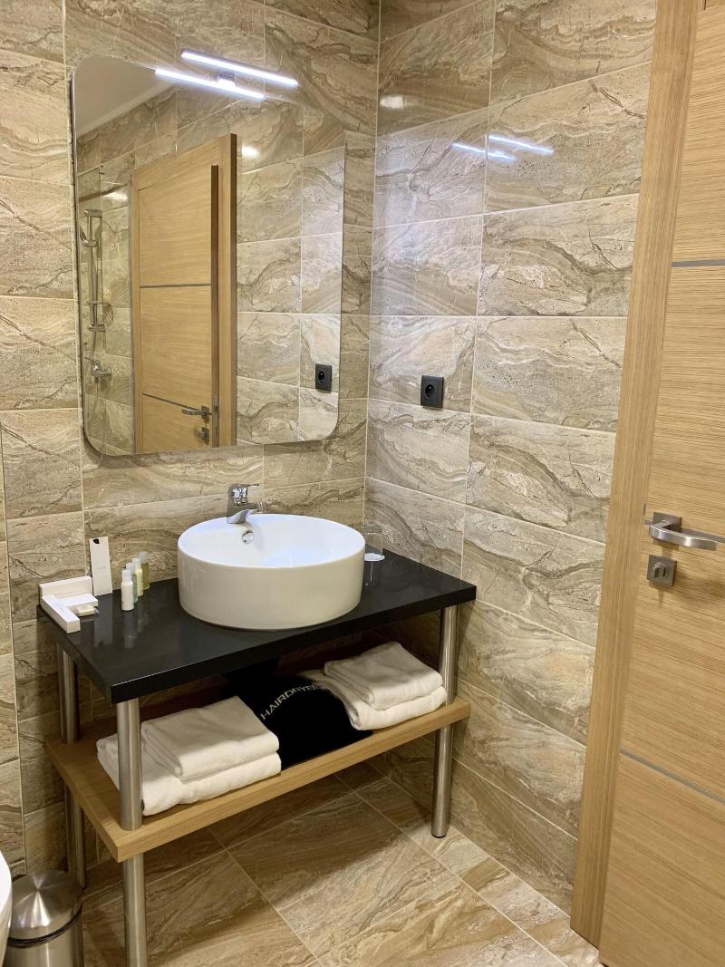Azza Hotel & Restaurant image