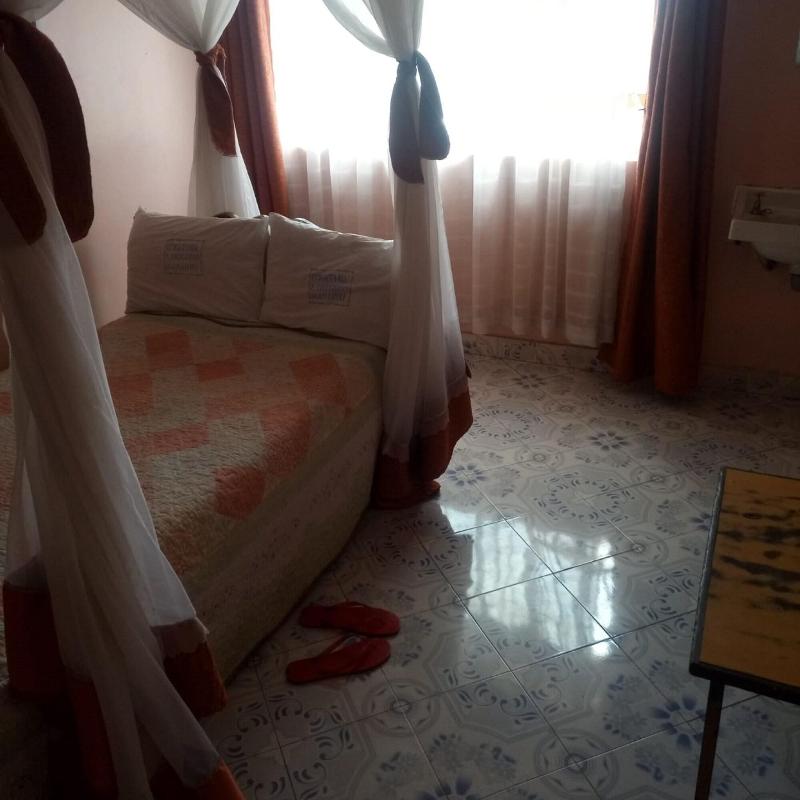 Rwathia Club Boarding & Lodging image