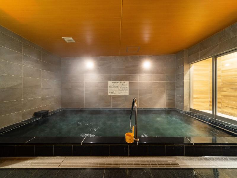 Super Hotel Yahabaeki Higashiguchi Tennen Onsen image