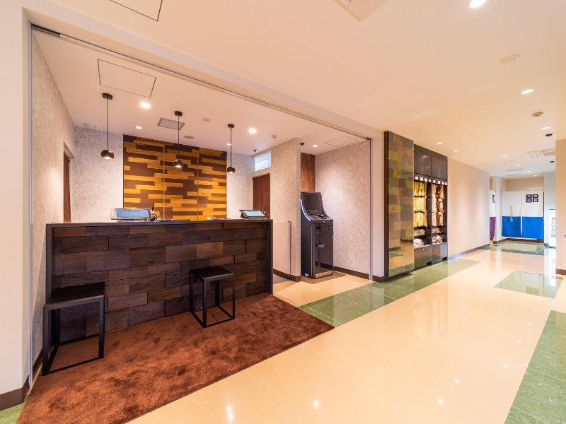 Super Hotel Yahabaeki Higashiguchi Tennen Onsen image