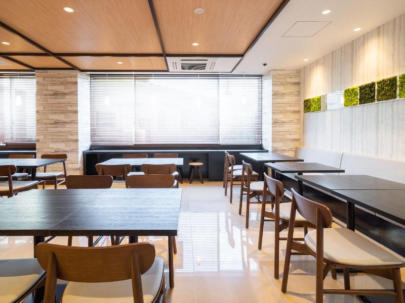 Super Hotel Yahabaeki Higashiguchi Tennen Onsen image