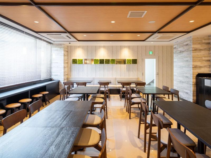 Super Hotel Yahabaeki Higashiguchi Tennen Onsen image