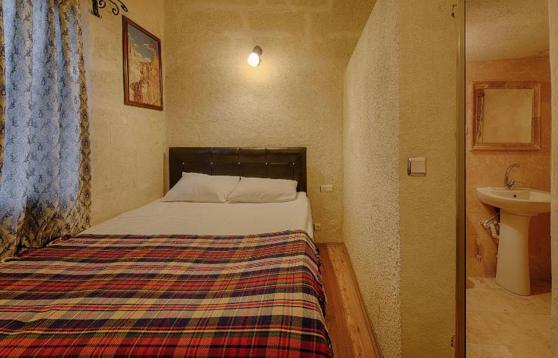 Avlu Cave House image