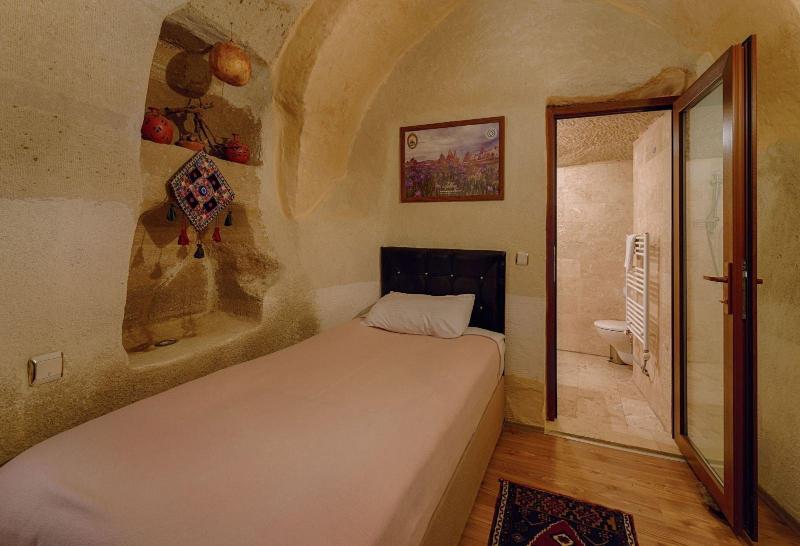 Avlu Cave House image