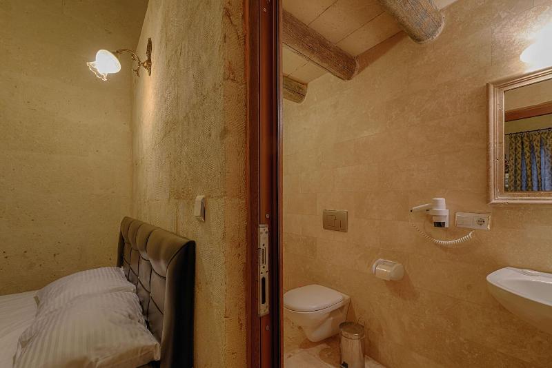 Avlu Cave House image