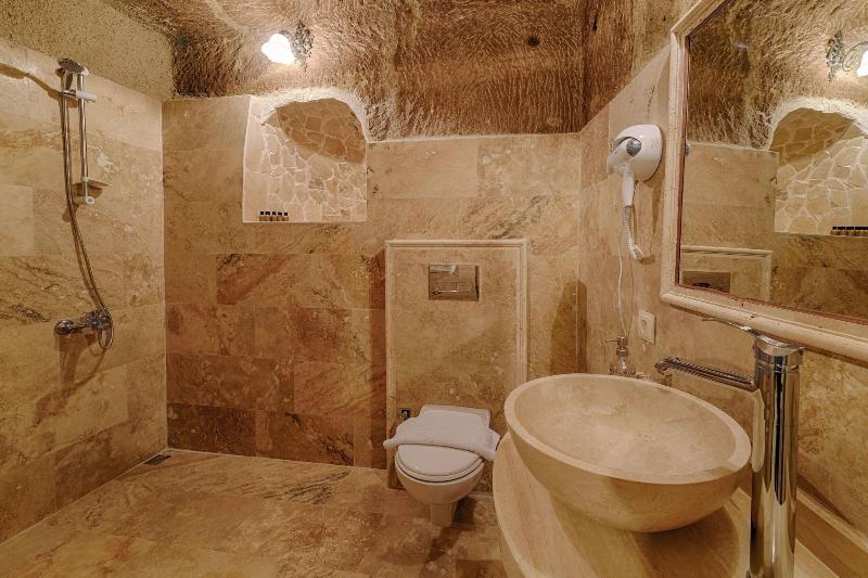 Avlu Cave House image