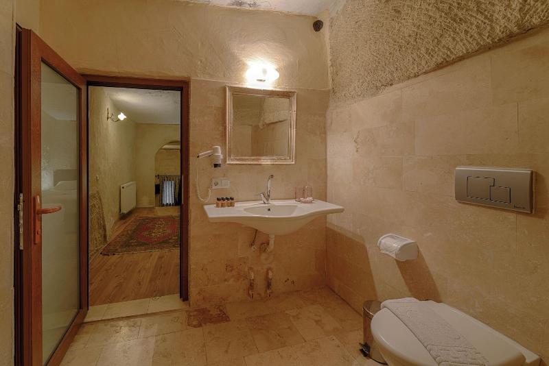 Avlu Cave House image