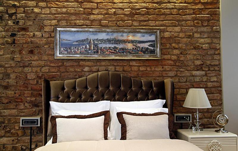 Frida Suites And Aparts image