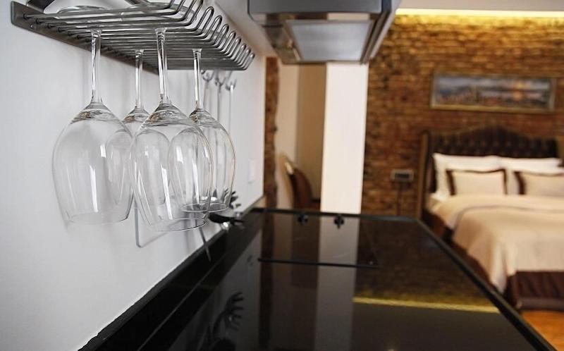 Frida Suites And Aparts image