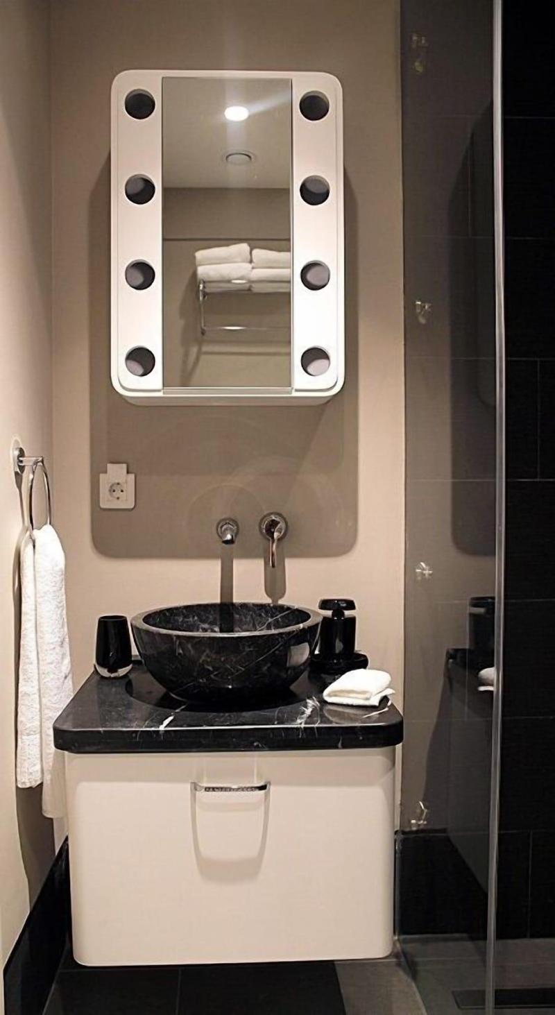 Frida Suites And Aparts image