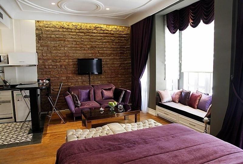 Frida Suites And Aparts image