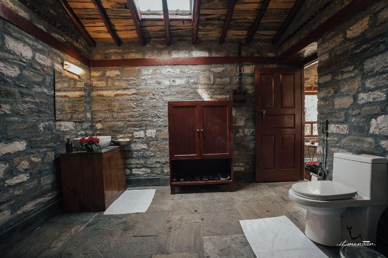 Itmenaan Estate image