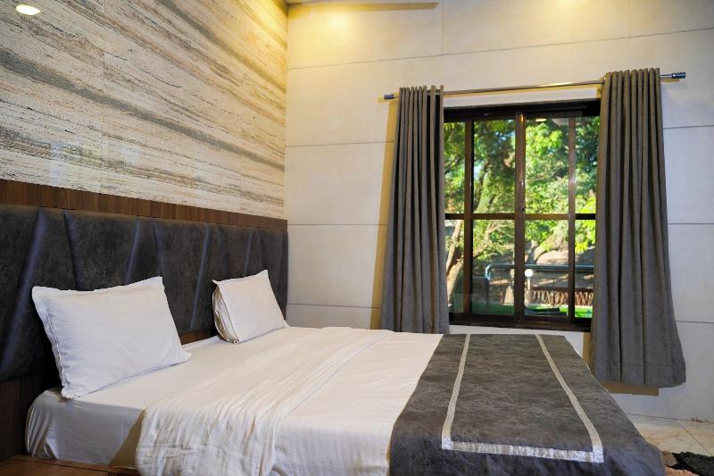 Hotel Kumar Plaza image