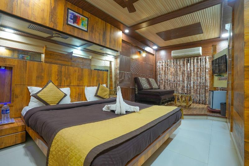 Hotel Kumar Plaza image