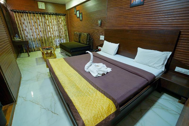 Hotel Kumar Plaza image