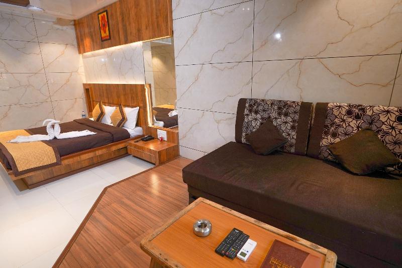 Hotel Kumar Plaza image