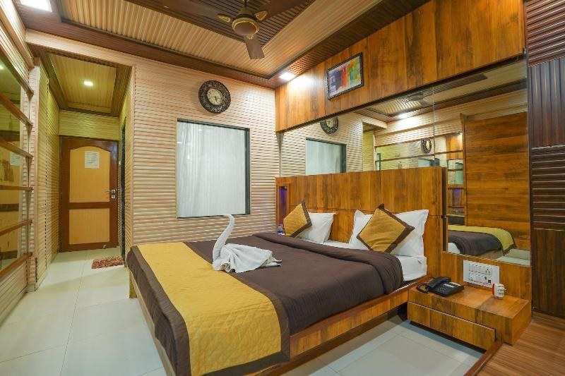 Hotel Kumar Plaza image
