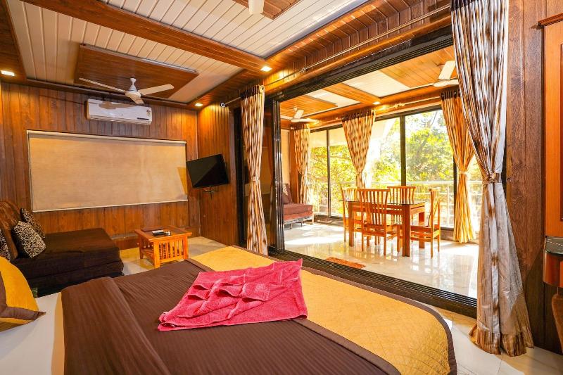 Hotel Kumar Plaza image