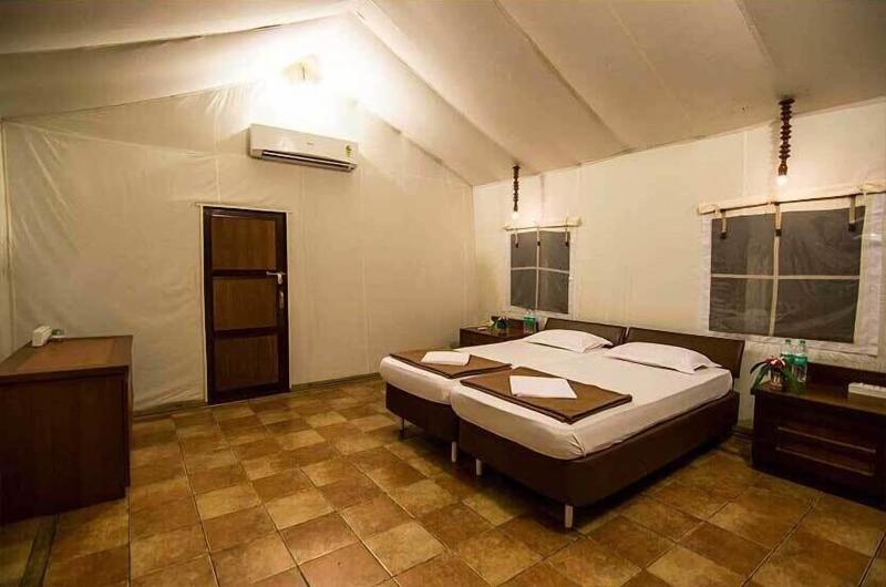Sai Vishram Beach Resort Byndoor image 10