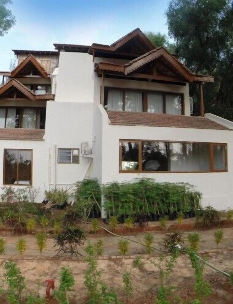 Sai Vishram Beach Resort Byndoor image 2