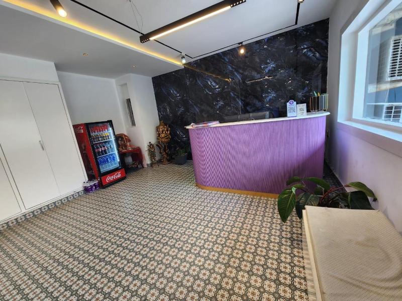Hotel Square 9 Inn image