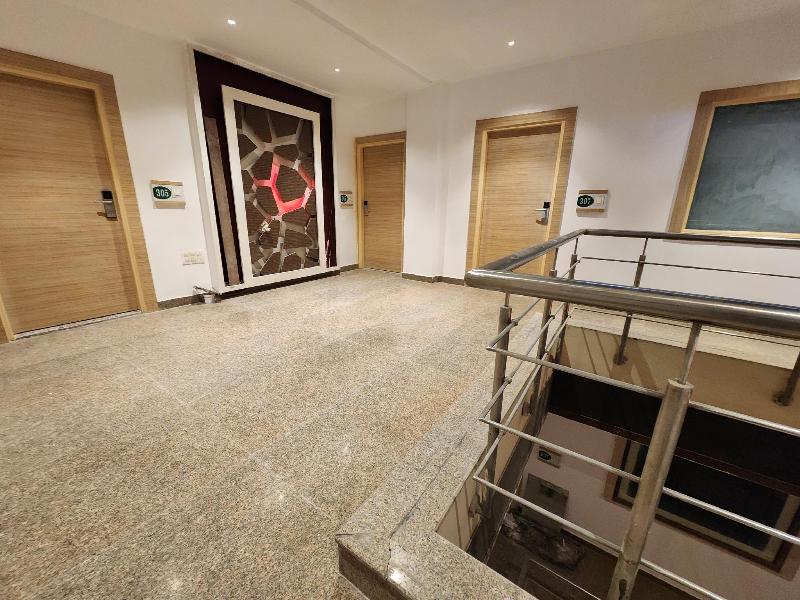 Hotel Square 9 Inn image
