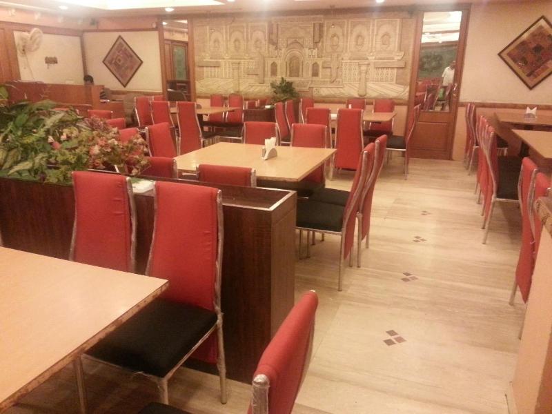 Hotel Tara International