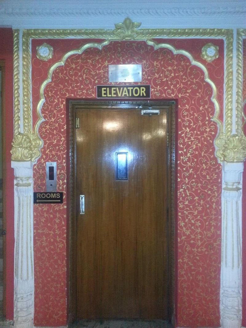 Hotel Royale Plazo image