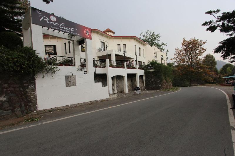 The Pine Crest image