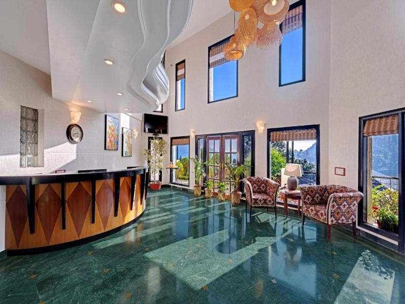 The Pine Crest image