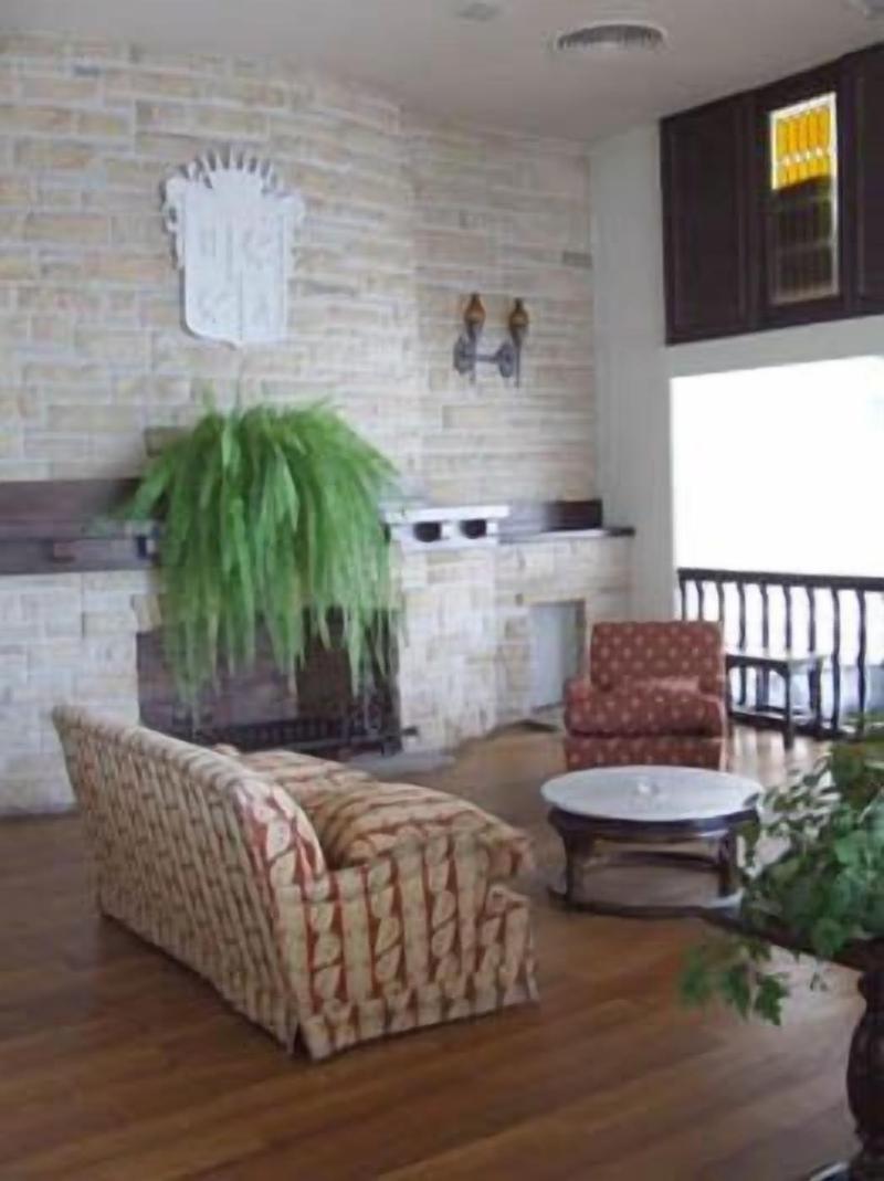 Hotel Austral image