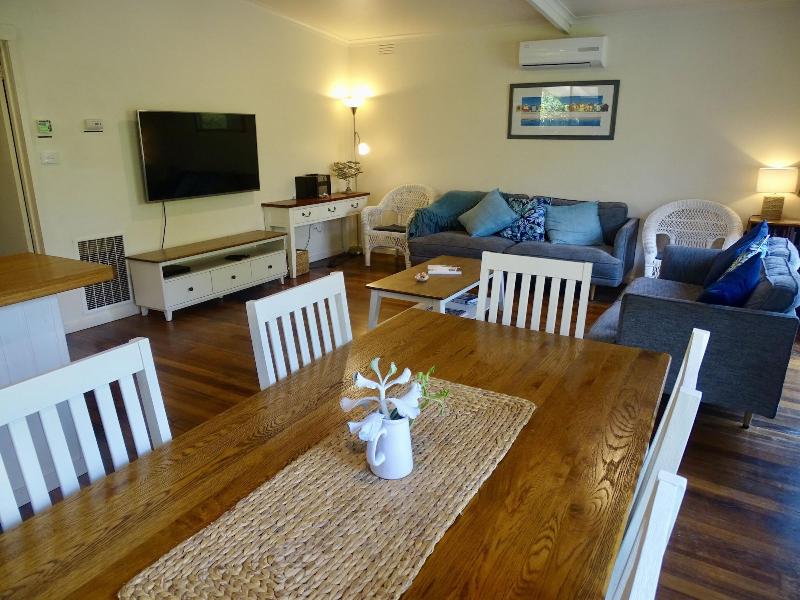 Beachwalk Cottage image