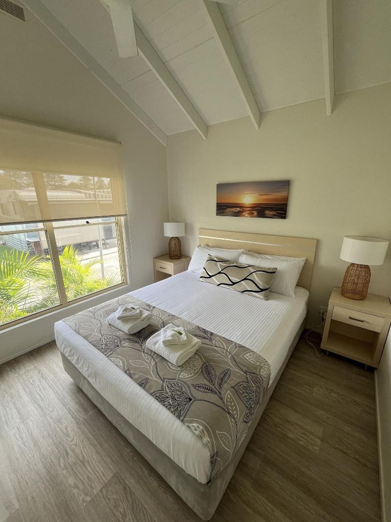 Shelly Beach Holiday Park image