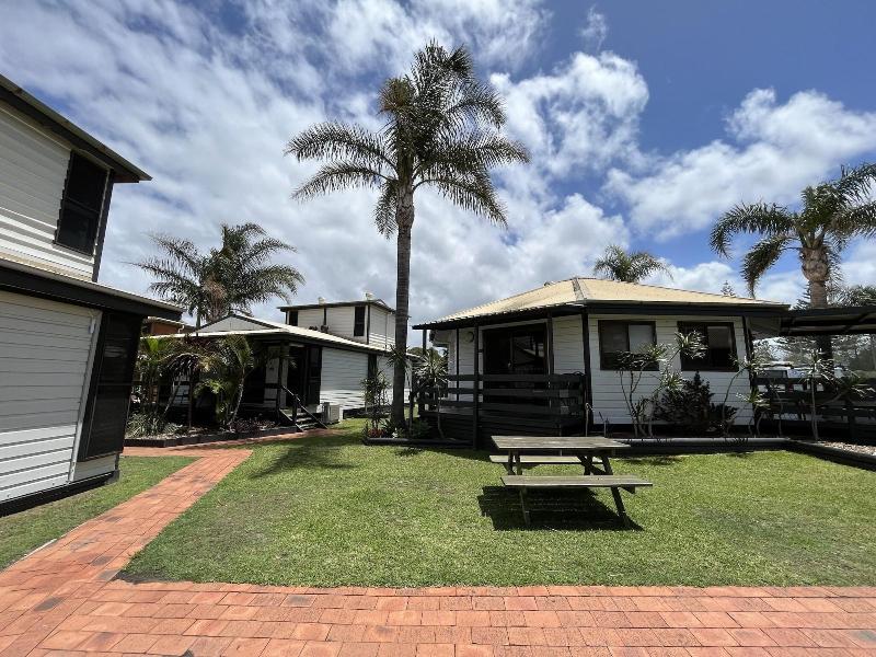 Shelly Beach Holiday Park image