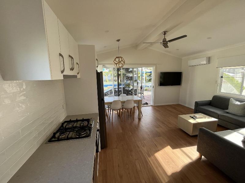 Shelly Beach Holiday Park image